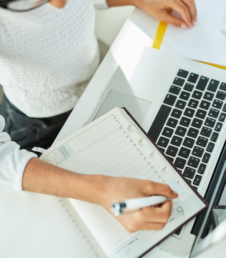 Libérez-vous des tâches administratives avec l'assistance virtuelle de notre centre d'appels en Tunisie. Gagnez en efficacité et concentrez-vous sur votre cœur de métier.